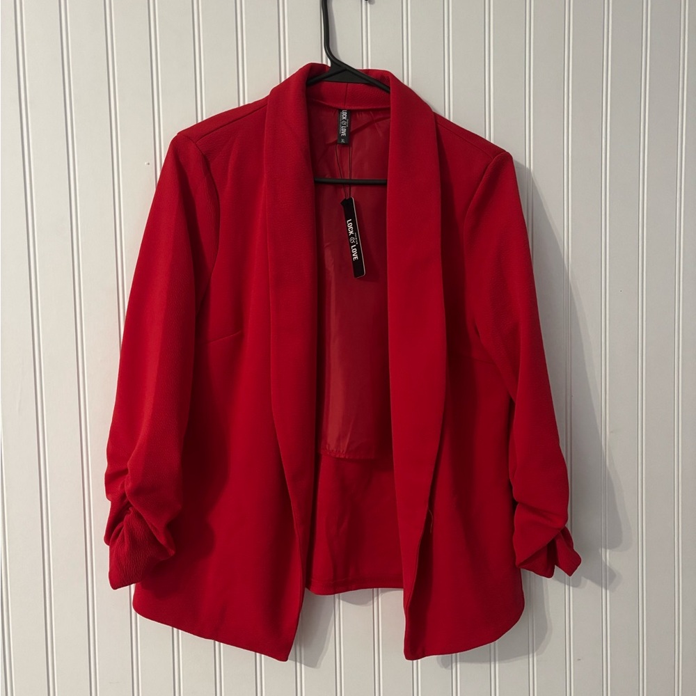Striking Red Blazer with Modern Silhouette and 3/4 Sleeves